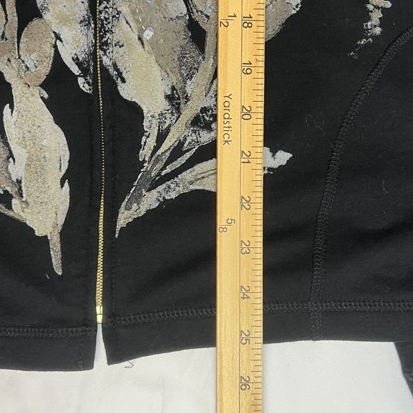 Susan Graver Floral  Zip Front Hooded Jacket Medium - Picture 8 of 8